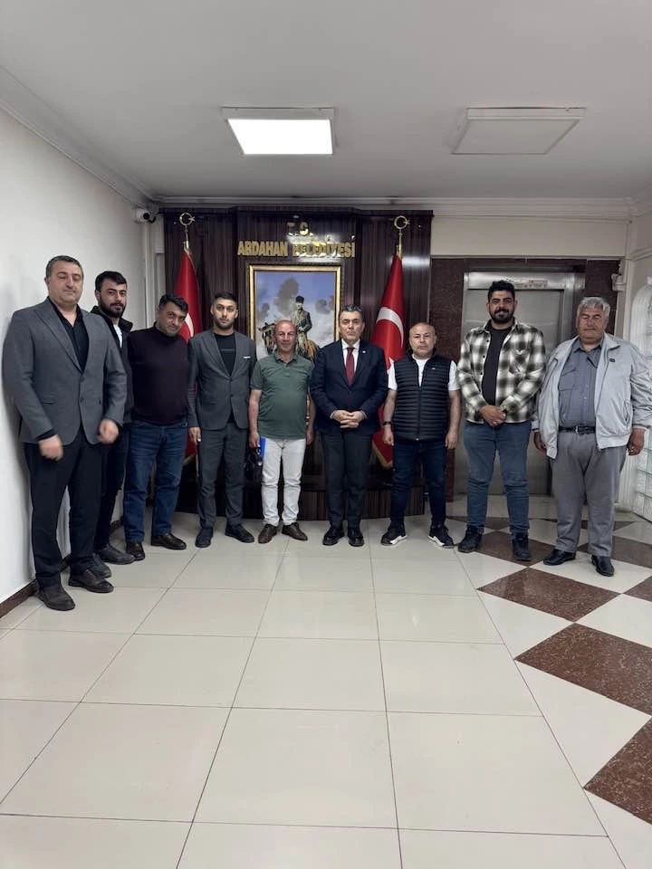 BAŞKAN DEMİR, MAHALLE MUHTARLARI İLE BİR ARAYA GELDİ