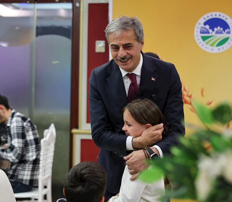 Başkan Alemdar ‘Demokrasi Meydanı’nda hazırlıyoruz’ diyerek duyurdu