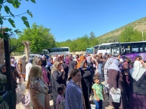 Anneler Günü etkinliklerinde yüzlerce kadın bir araya geldi