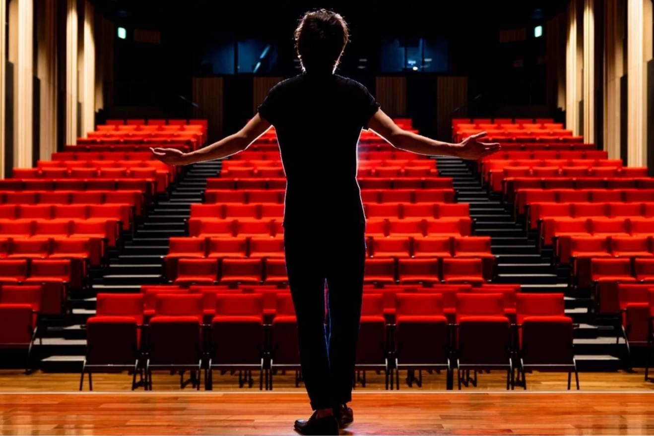 Özel tiyatrolara destek güncellendi... Başvuru süreci ve kategoriler değişti!