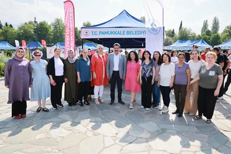 PAMUKKALE BELEDİYESİ ANNELER GÜNÜ KERMESİ’NE BÜYÜK İLGİ
