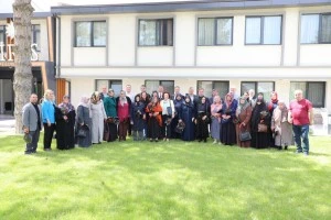 Belediye Başkanı Bekir Aksun, Anneler Günü’nde Şehit Anneleri ile bir araya geldi.