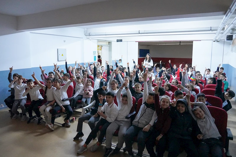 BİN 371 ÖĞRENCİYE EĞİTİM VERİLDİ