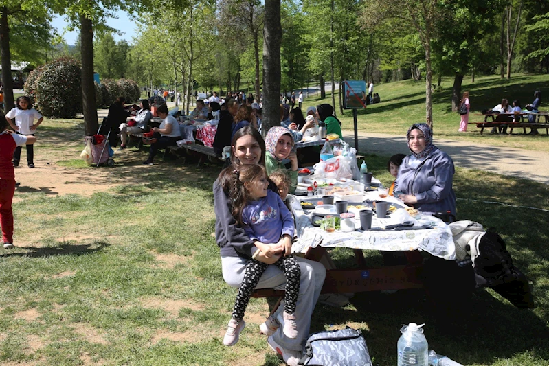 Eyüpsultanlı kadınlar Kent Ormanı’nda buluştu: Mahalle piknikleri başladı!