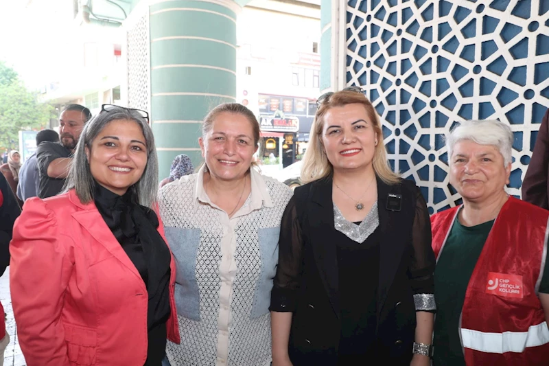 HALK ET MOBİL ARACI KÖRFEZ’DE YOĞUN İLGİ GÖRDÜ