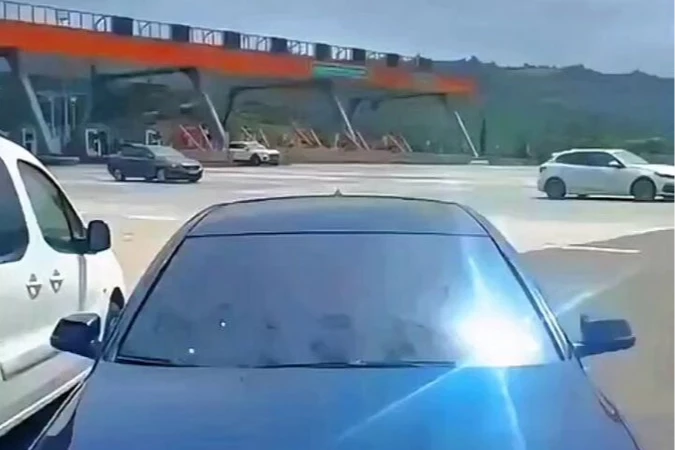 Bursa’da çakarlı araç Jandarma