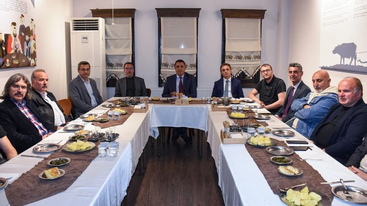 BAŞKANIMIZ, ZEKİ KADİRBEYOĞLU KONAĞI