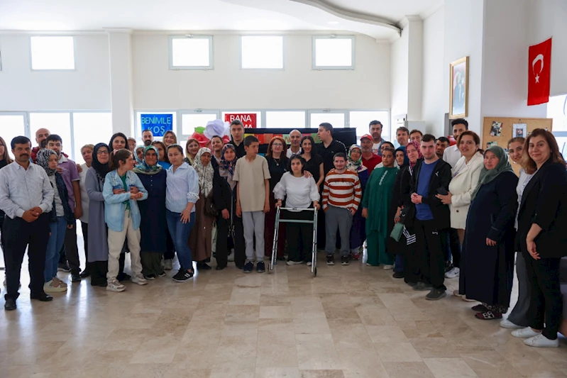 YUNUSEMRE’DEN ÖZEL ÖĞRENCİLERİN VELİLERİNE FİZİKSEL SAĞLIK VE BESLENME SEMİNERİ