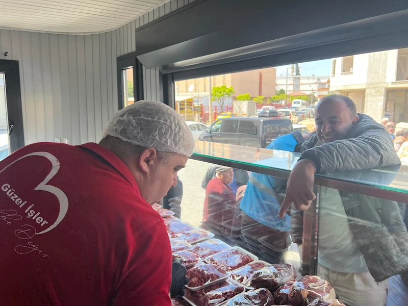 İZMİT HALK ET MOBİL’İN İLK DURAĞI DARICA OLDU!