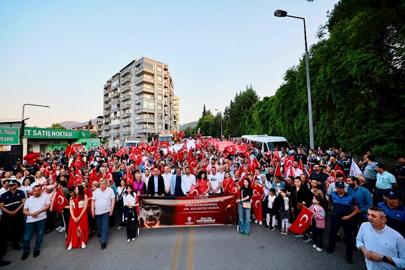 On binler Fener Alayında buluştu, 19 Mayıs şölene dönüştü