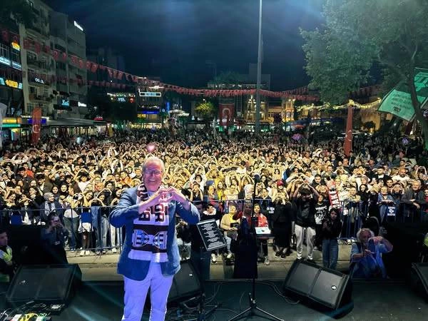 HEP BİRLİKTE NİCE 19 MAYISLARA