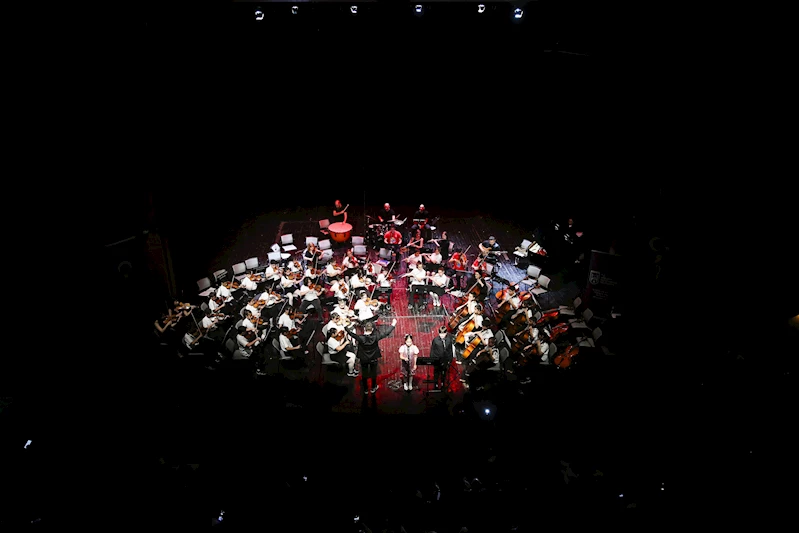 ABB’NİN “HER ÇOCUĞA SANAT PROJESİ”NDE ORKESTRA KONSERİ  HER ÇOCUĞA SANAT ORKESTRASININ KONSERİNE BAŞKENTLİLERDEN YOĞUN İLGİ