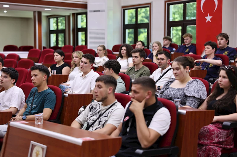 Büyükşehir’in ‘dirençli şehir’ hedefi farklı renklerden gencin ilgi odağı oldu