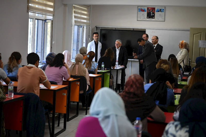 Başkan Büyükkılıç, KAYMEK AGS Kursu Öğrencileri ile Buluştu