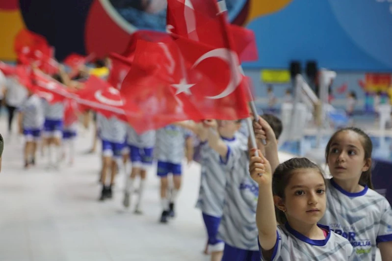 KULÜPLER İZLEDİ, GELECEĞİN YILDIZLARI PARLADI