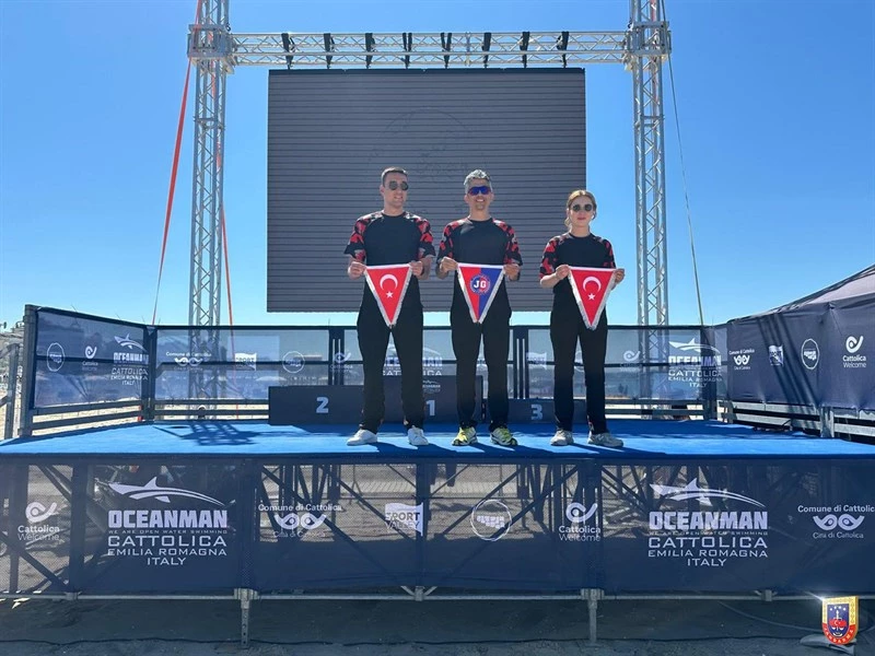 İtalya’da Uluslararası Oceanman Cattolica Şampiyonalarına Katılan Jandarma Gücü Yüzme Takımı Sporcuları Madalyalarla Ülkemize Döndü