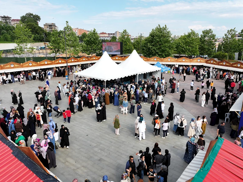 Pendik’te Sanat Rüzgarı: PESEM Yıl Sonu Sergisi Açıldı