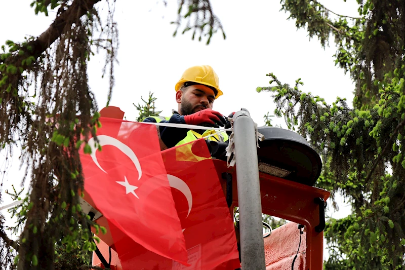 Büyükşehir’den doğaya duyarlı çalışma; Atatürk Bulvarı’na LED aydınlatma