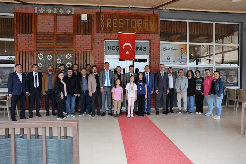 Sandıklı BİLSEM Öğrencilerine Başkanımız Adnan Öztaş’tan Ödül