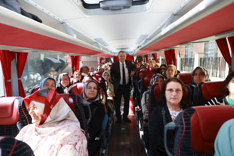 YUNUSEMRELİ KADINLAR İZMİR’İ GEZECEK