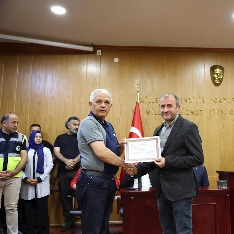 Mamak’ta Hayat Kurtaran Eller Sertifikalandı