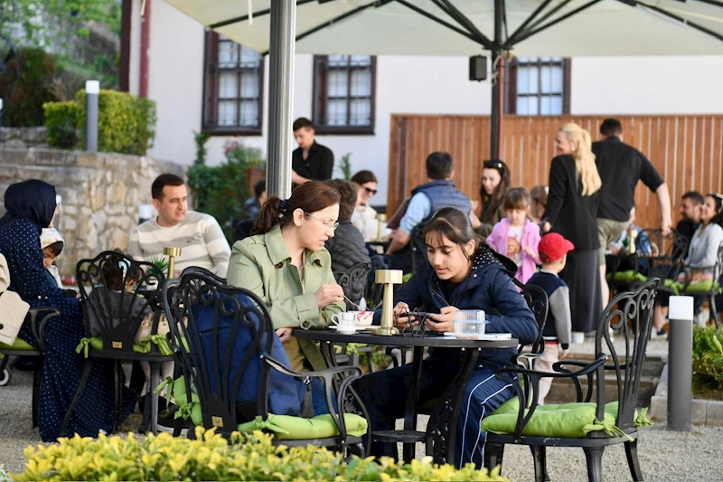 GLÜTENSİZ MENÜLÜ SANAT KAFE BÖLGEYE DE HİTAP EDİYOR