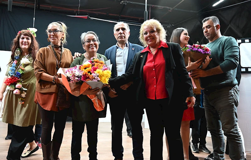 “Gülşen” tiyatro oyunu büyük alkış aldı