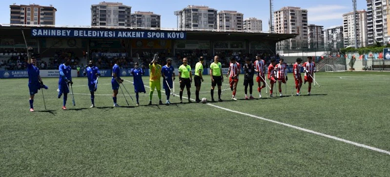 Adım Adım Şampiyonluğa 2-1