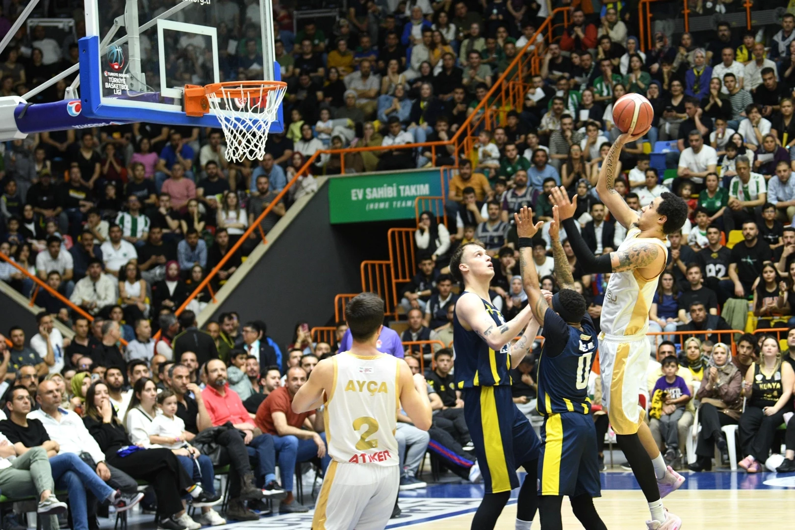 Konya Büyükşehir Belediyespor seriyi eşitledi