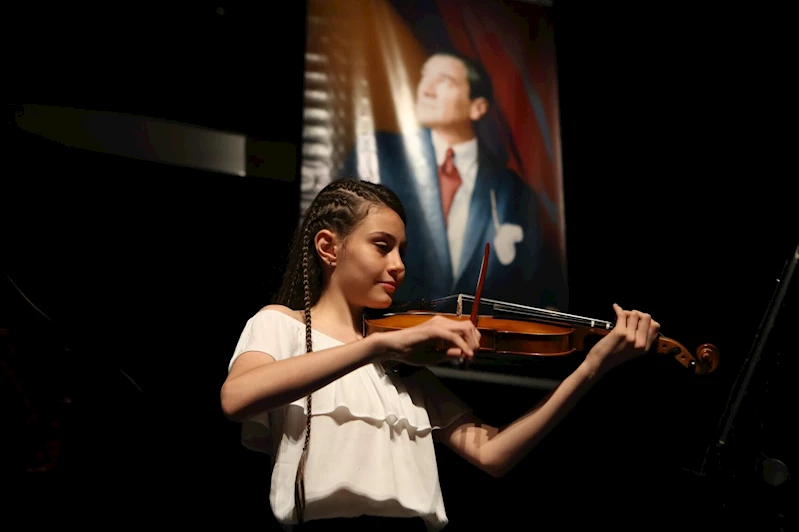 Nilüfer’de yıl sonu konserleri keman ve piyano ile başladı