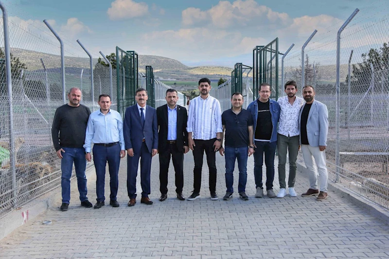 MERAM SAHİPSİZ HAYVAN DOĞAL YAŞAM ALANI TÜRKİYE’YE ÖRNEK OLDU