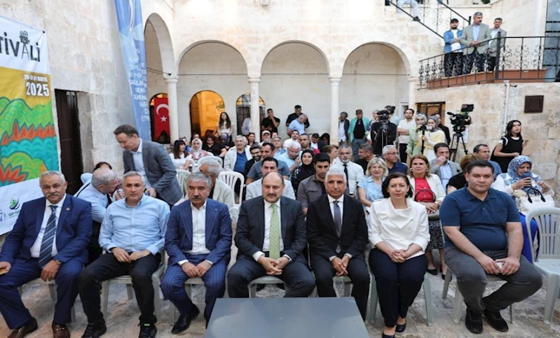 BAŞKAN GÜLPINAR URFA BELGESEL FİLM FESTİVALİNE KATILDI