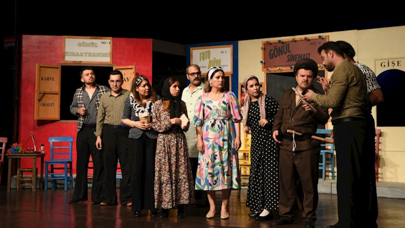 Büyükşehir Belediyesi Tiyatro Okulu Sahne Maraş’a Ödül!