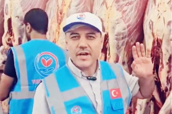 Yetimler Vakfı temsilcisi Mısır