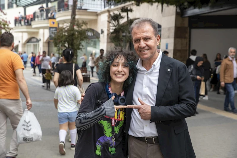 Büyükşehir’in Öğrenim Yardımları İle Gençler Umut Dolu