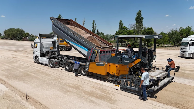 40 METRELİK YENİ ÇEVRE YOLUNDA ÇALIŞMALAR HIZ KESMEDEN DEVAM EDİYOR