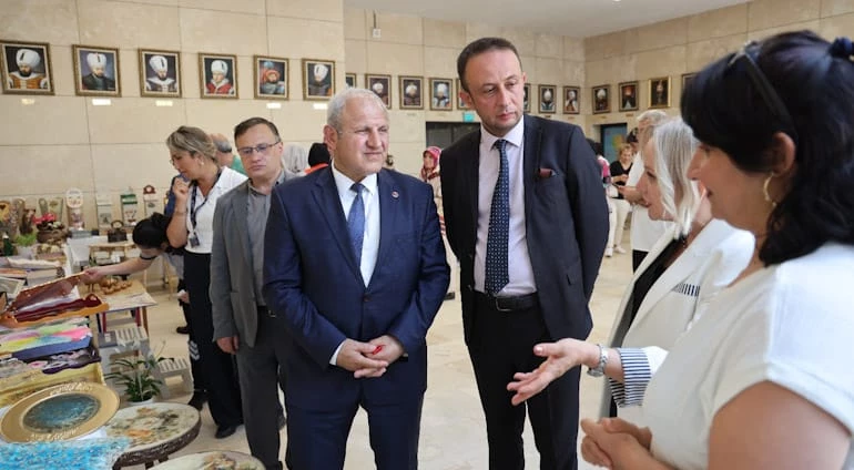 DEKORATİF AHŞAP SÜSLEME ESERLER BÜYÜK BEĞENİ TOPLADI