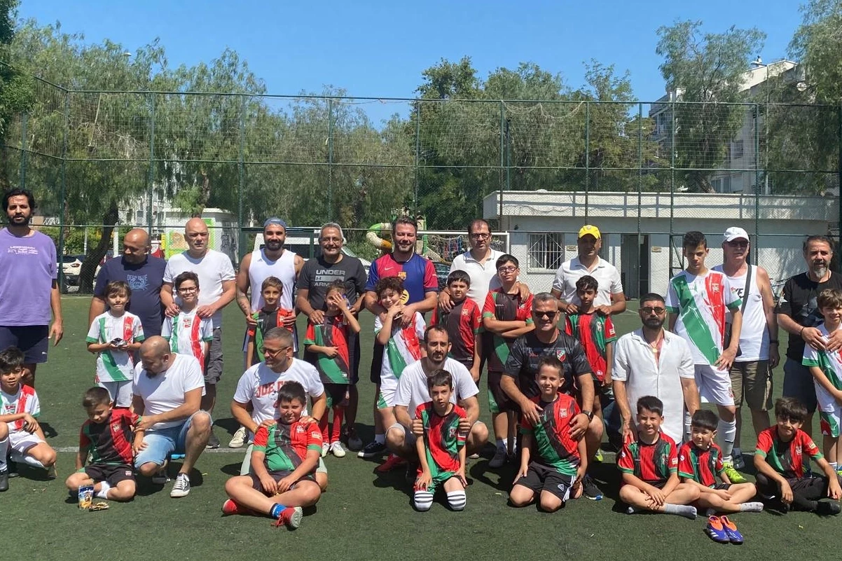 Geleneksel “Babalar Günü” maçında minikler galip geldi