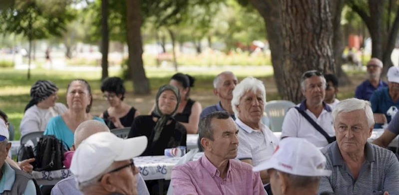 Yaşayan Çınarlara Özel Babalar Günü Kutlaması
