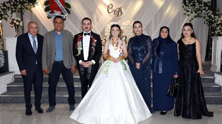 BAŞKANIMIZ, BUKET DEMİR VE CANER AYDIN KARDEŞLERİMİZİN DÜĞÜN MERASİMLERİNE KATILIM SAĞLADI