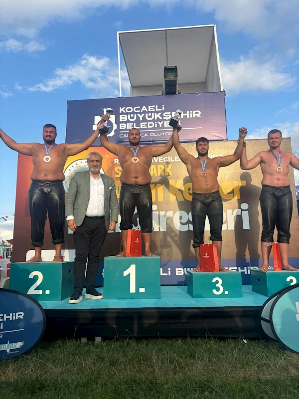 Kemer Belediye güreşçisinden ikincilik