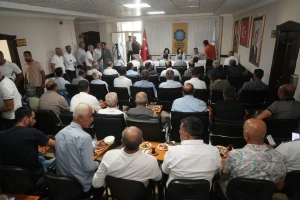 Eş Başkan Bucak, Kulp’ta muhtarların taleplerini dinledi