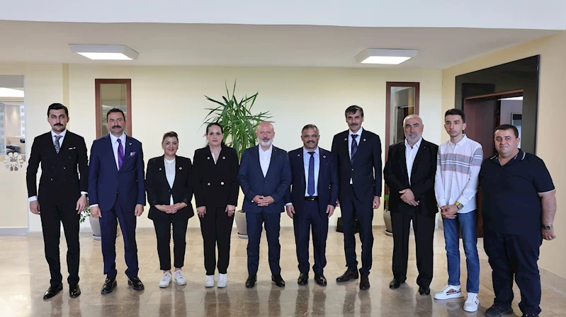 BAŞKAN ÇOLAKBAYRAKDAR: “AVRUPA’DAKİ KARDEŞLERİMİZİN YANINDAYIZ, DESTEK VERMEYE HAZIRIZ”