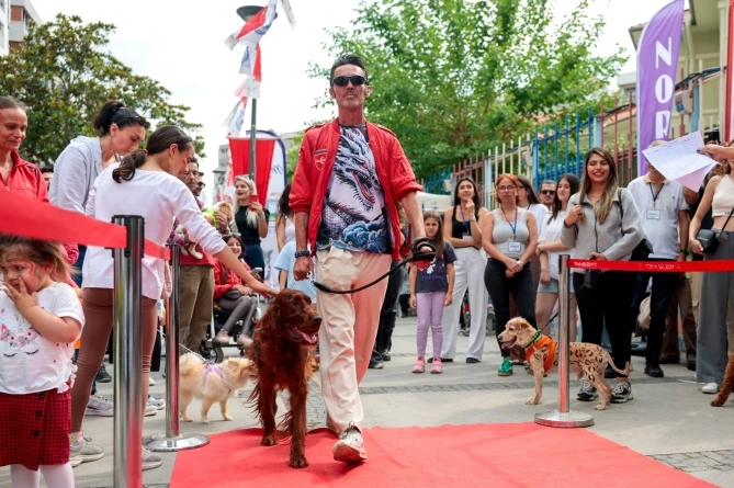 Konak’ta can dostlara özel şenlik: Yeni yuvalarına kavuştular