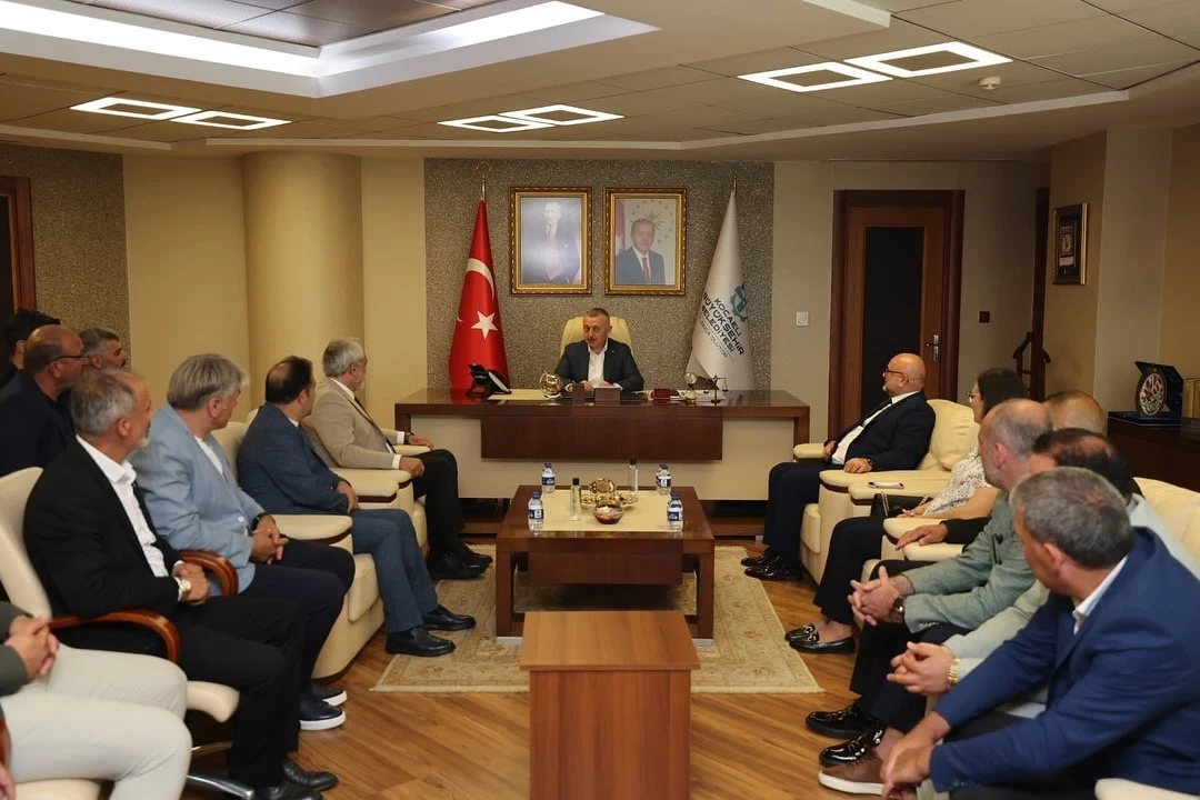 Başkan Büyükakın, Murat Aydın ve yönetimini kabul etti