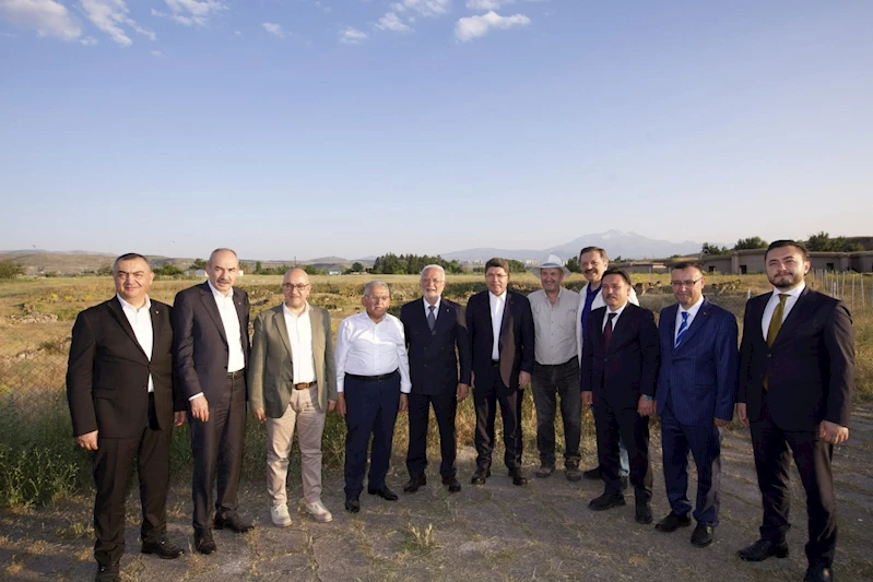 Büyükkılıç’tan Bakan Tunç’a, Kültepe Kaniş Karum ve 7,5 Milyon Yıllık Fosiller Tanıtımı