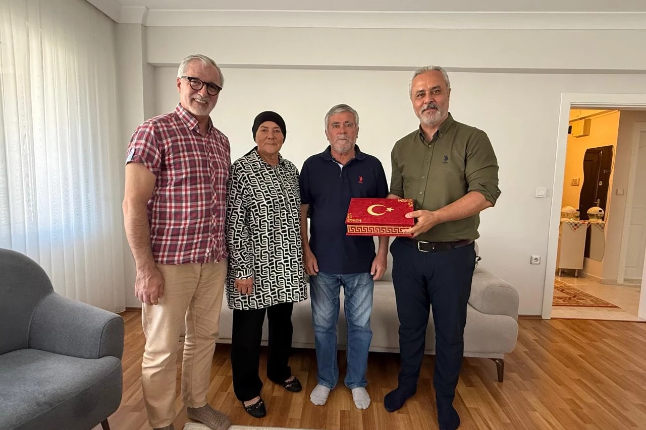 İzmit Belediyesi’nden gazilere vefa ziyareti