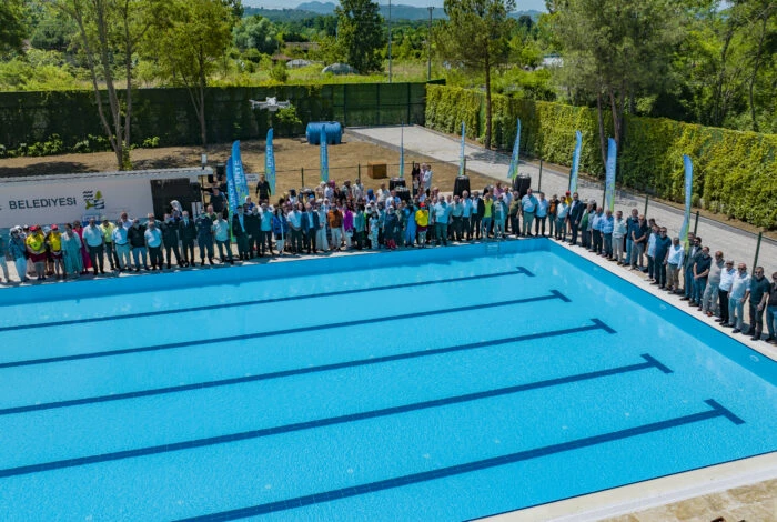 YENİ KADINLAR PLAJI VE AÇIK YÜZME HAVUZU AÇILDI