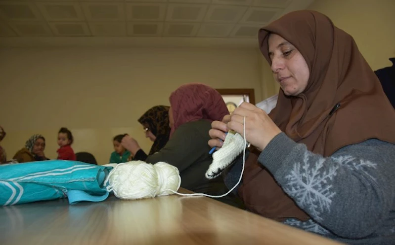 Üreten Eller Hasan Celal Güzel Gençlik Merkezi´nde Buluşuyor