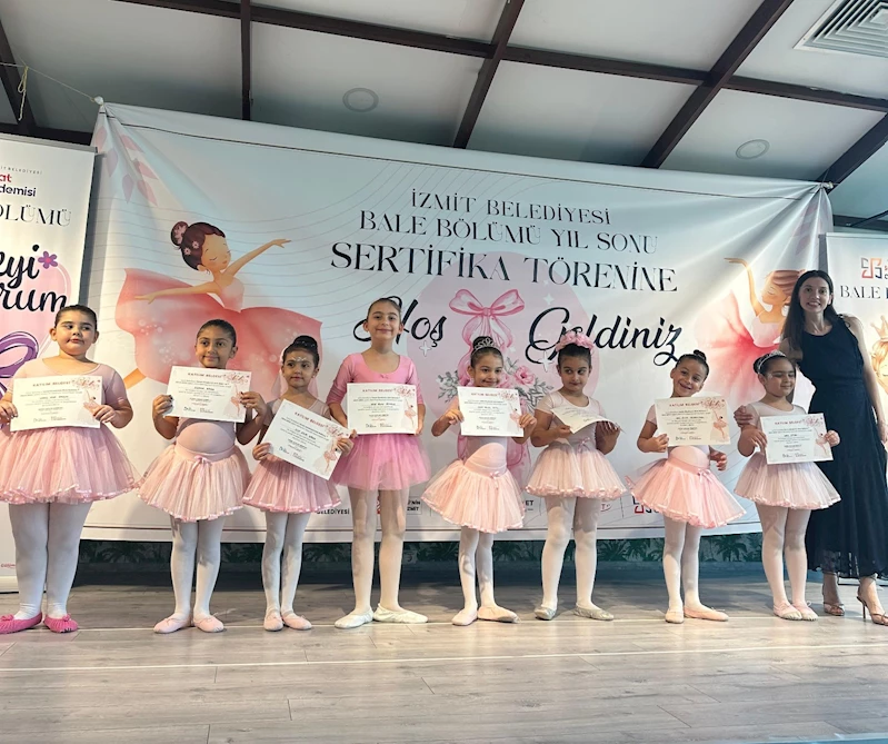 MİNİK BALERİNLER SANAT AKADEMİSİ’NDE IŞILDADI
